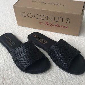 Black Leather Matisse Zuma Woven Slide Sandal
